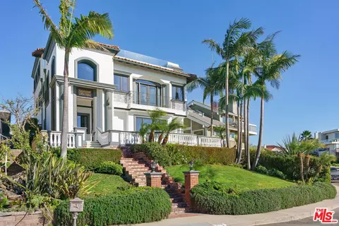 7112 Rindge Ave, Playa Del Rey, CA 90293