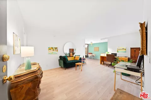 525 N Sycamore Ave #231, Los Angeles, CA 90036