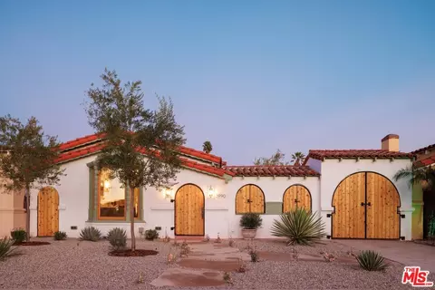 3990 S Bronson Ave, Los Angeles, CA 90008