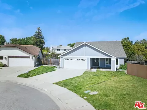 860 Big Horn Ct, Camarillo, CA 93010