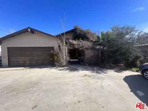 39176 11th St, Palmdale, CA 93551