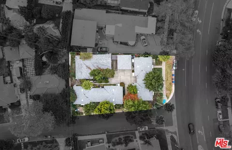 2924 W Riverside Dr, Burbank, CA 91505