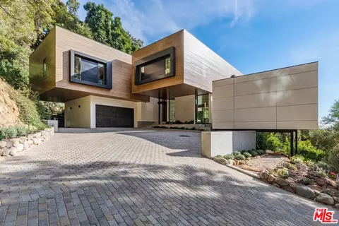 1835 Old Orchard Rd, Los Angeles, CA 90049