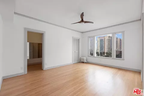 10 Atlantic Ave #804, Long Beach, CA 90802