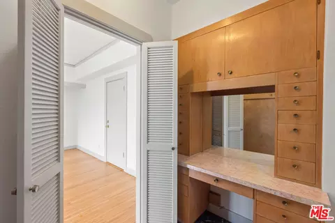 10 Atlantic Ave #804, Long Beach, CA 90802 photo 16