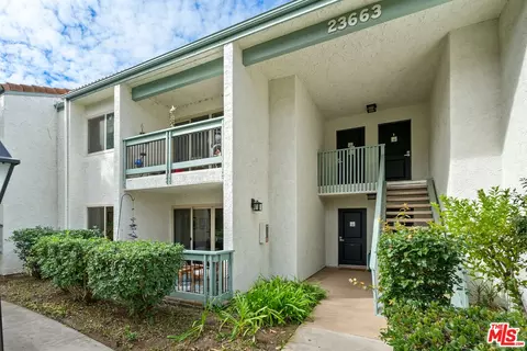 23663 Park Capri #113, Calabasas, CA 91302