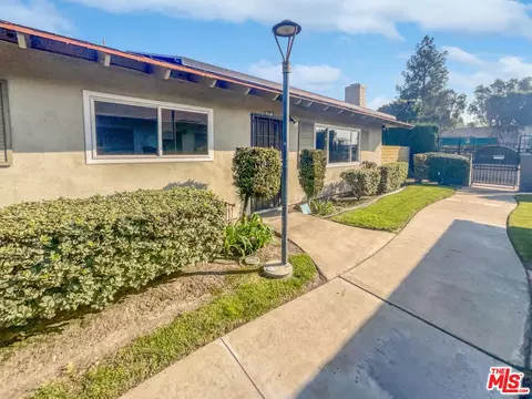 3139 E Chapman Ave #4A, Orange, CA 92869
