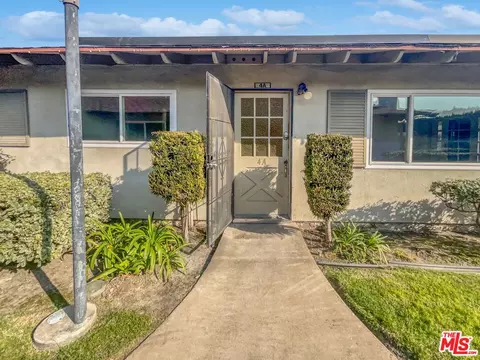3139 E Chapman Ave #4A, Orange, CA 92869 photo 2