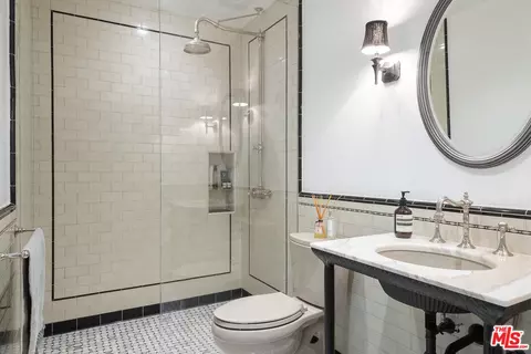 1317 Cordell Pl, Los Angeles, CA 90069