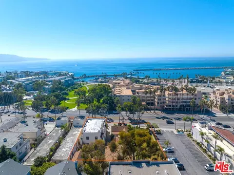 216 N Catalina Ave, Redondo Beach, CA 90277