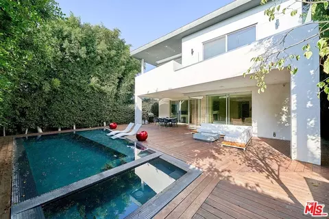 613 S Mansfield Ave, Los Angeles, CA 90036