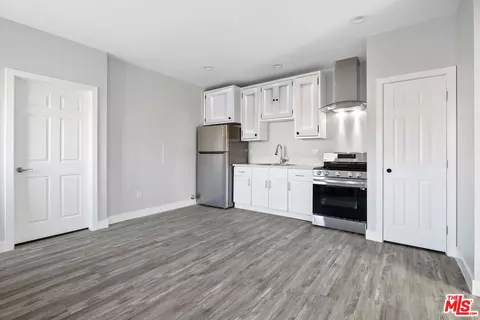 1624 W 206th St, Torrance, CA 90501