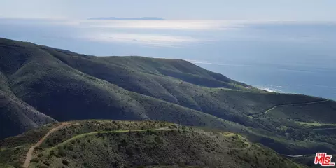 10150 Cotharin Rd, Malibu, CA 90265 photo 2