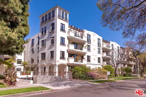 1530 Camden Ave #302, Los Angeles, CA 90025