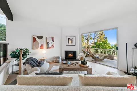 28298 Rey De Copas Ln, Malibu, CA 90265