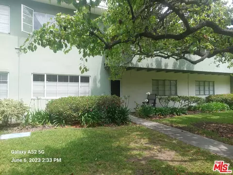 5338 Village Grn, Los Angeles, CA 90016