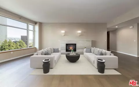 1 W Century Dr #7C, Los Angeles, CA 90067