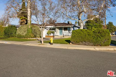 604 Georgia St, Redlands, CA 92374 photo 3