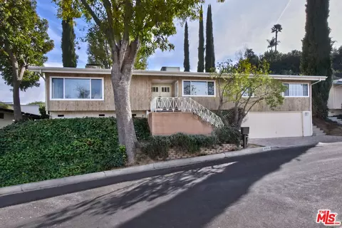 3852 Sherview Dr, Sherman Oaks, CA 91403