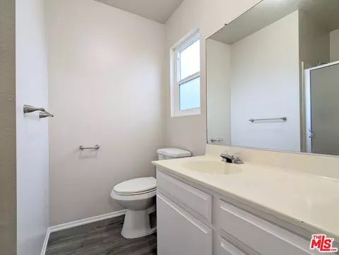 629 E 219th St #3, Carson, CA 90745 photo 6