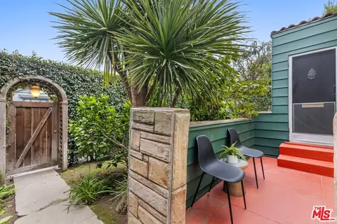 733 Superba Ave, Venice, CA 90291 photo 4
