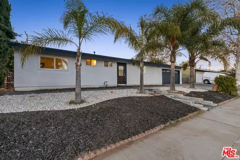 1469 Ahart St, Simi Valley, CA 93065