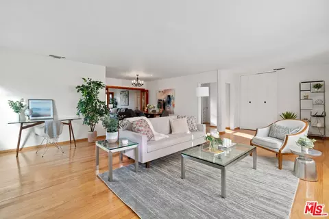 5422 Selmaraine Dr, Culver City, CA 90230