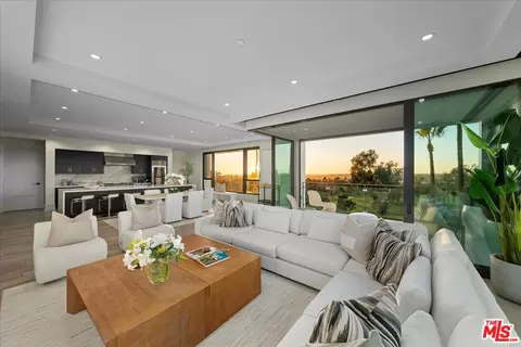 1329 Santa Barbara Dr, Newport Beach, CA 92660