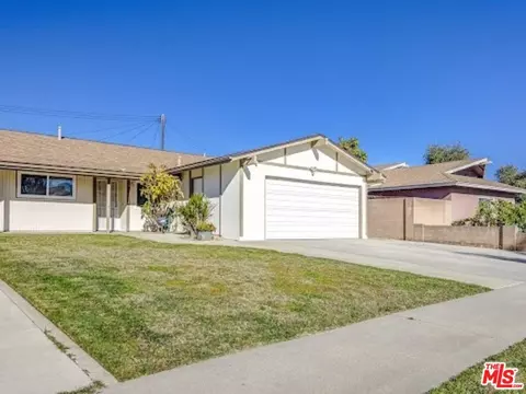 12619 214th St, Lakewood, CA 90715