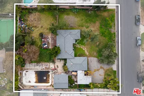 5740 Riverton Ave, North Hollywood, CA 91601