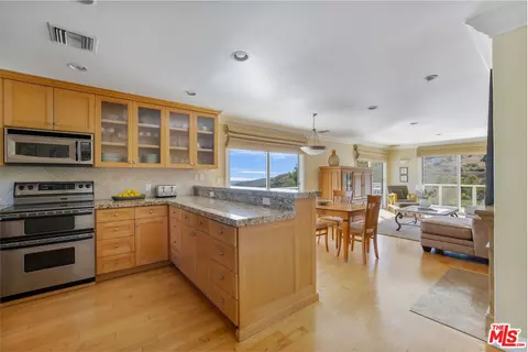 2903 Valmere Dr, Malibu, CA 90265 photo 13