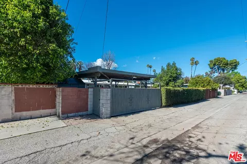 7658 Lindley Ave, Reseda, CA 91335 photo 37