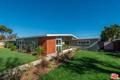 7658 Lindley Ave, Reseda, CA 91335 photo 6