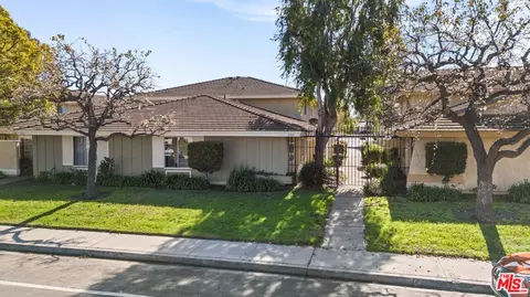 224 W Hemlock St, Port Hueneme, CA 93041