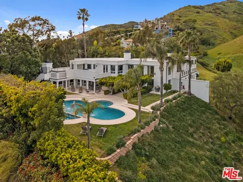 26731 Via Linda St, Malibu, CA 90265