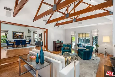 337 Veteran Ave, Los Angeles, CA 90024