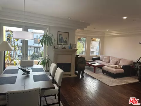 12021 Guerin St #PH1, Studio City, CA 91604