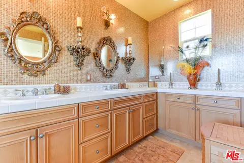 1324 Donegal Way, Oxnard, CA 93035 photo 42