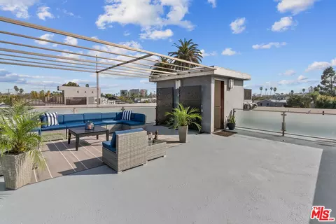 Exterior - 449 28th Ave, Venice, CA 90291 photo 12 of 15