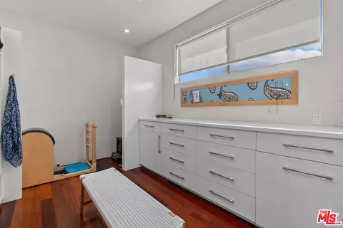 Bedroom - 449 28th Ave, Venice, CA 90291 photo 13 of 13