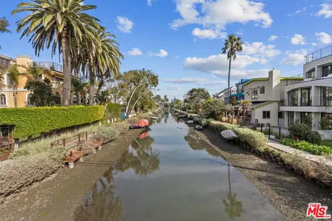 View/Area - 449 28th Ave, Venice, CA 90291 photo 1 of 1