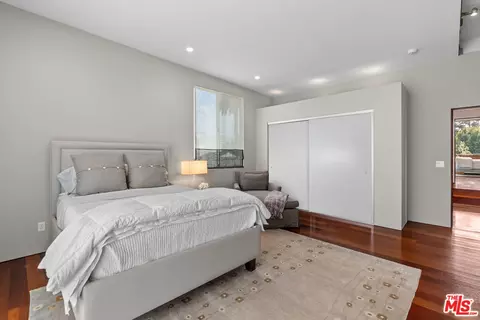 Bedroom - 449 28th Ave, Venice, CA 90291 photo 4 of 13