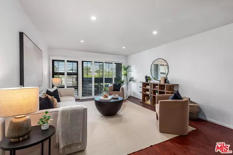 7742 Redlands St #H2025, Playa Del Rey, CA 90293