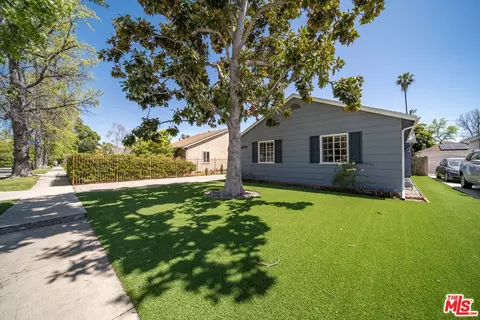 14742 Weddington St, Sherman Oaks, CA 91411