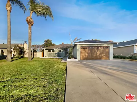7944 Limerick Ave, Winnetka, CA 91306