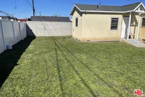 Exterior - 1321 S Grandee Ave, Compton, CA 90220 photo 3 of 3