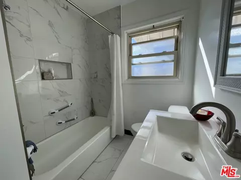 Bath - 1321 S Grandee Ave, Compton, CA 90220 photo 1 of 1