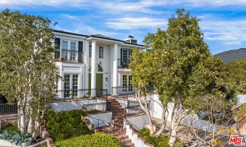 16767 Bollinger Dr, Pacific Palisades, CA 90272