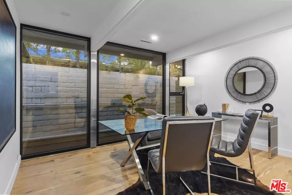 Dining - 4556 Martson Dr, Encino, CA 91316 photo 3 of 4