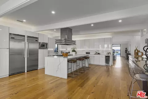 Kitchen - 4556 Martson Dr, Encino, CA 91316 photo 1 of 4